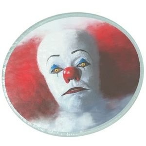 Pennywise clown cutting board